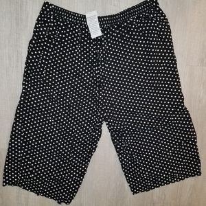 *NEW* Ellos Pokadot Capri Pants - Elastic Waist - Size 24.  100% Rayon